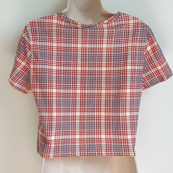NWT H & M Twist Front Plaid Crew Neck Cropped Pullover Short Sleeve Top Small - Picture 3 of 7